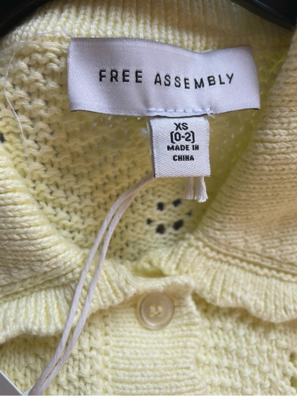 Free Assembly Cottage Yellow Pointelle Peterpan Collar Cardigan Cottagecore XS - Picture 8 of 8